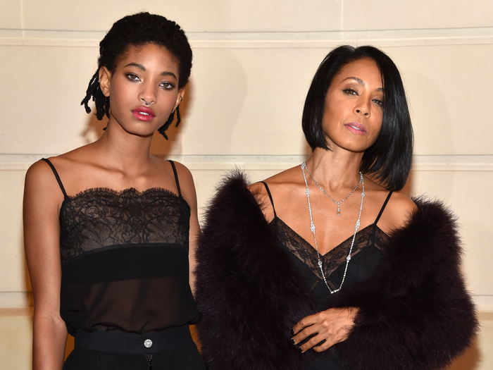 Top 10 Celebrity Mother-Daughter Duos That Looks Exactly Alike