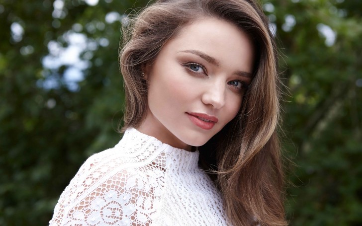10 Hollywood Celebrities With The Most Beautiful Smile