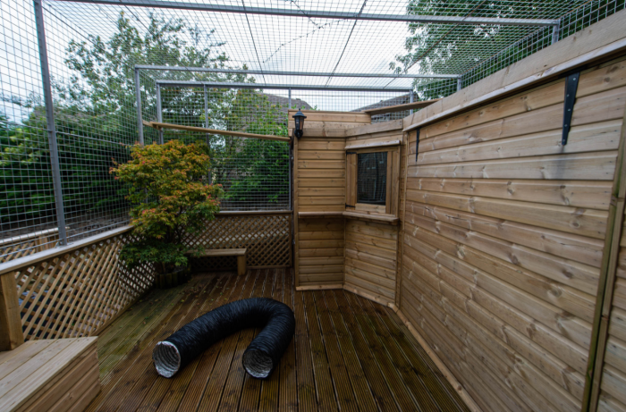 This Couple Faces A Severe Backlash From Their Neighbors After Erecting A Giant Cat Enclosure