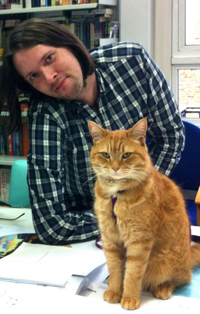 Street Cat Bob, who helped a heroin addict to overcome his addiction, has passed away